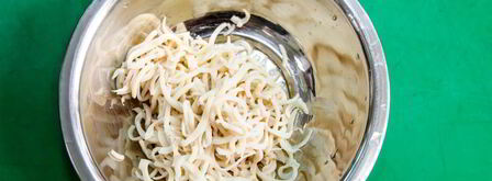 лапша из кальмаров в кисло-сладком соусе. Шаг 3