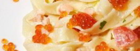 паста с красной рыбой и красной икрой. Шаг 11