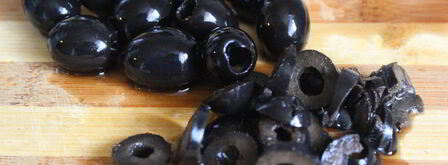 спагетти с дарами моря и маслинами. Шаг 5