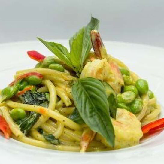 Рецепт спагетти с креветками и сладким горошком