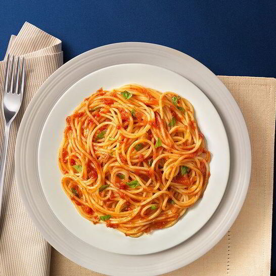 Рецепт спагетти с помидорами и свежим базиликом