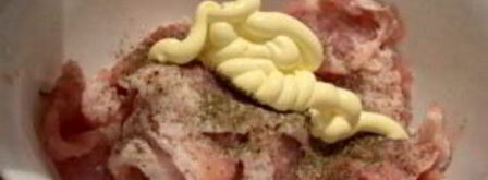 мясо по-французски с грибами и сыром. Шаг 4