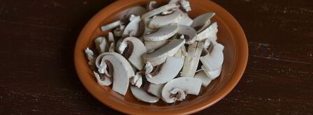 мясо по-французски с грибами. Шаг 5