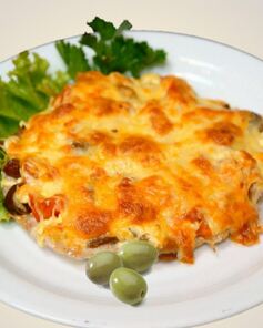 Мясо по-французски с картошкой и вешенками