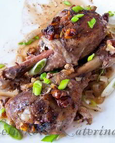 Куриные ножки в ореховом соусе