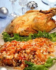 Курица, фаршированная рисом, овощами и креветками