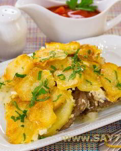 Мясо с картофелем под майонезом