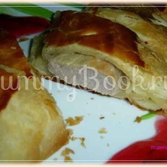 Рецепт свинины в тесте под клюквенным соусом