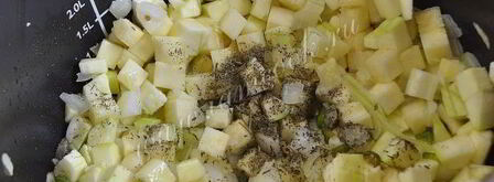 кабачки тушеные в морковном соке c чечевицей. Шаг 10