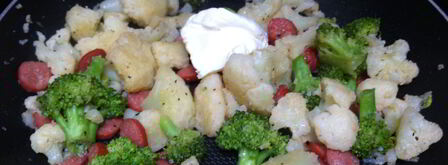 цветная капуста и брокколи с сосисками. Шаг 7