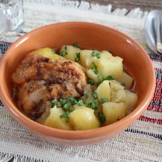 Рецепт тушеной картошки с курицей в духовке