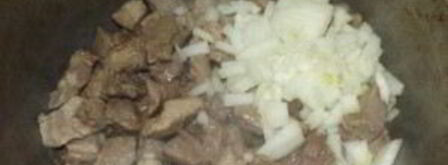 тушеная картошка с мясом в казане. Шаг 3