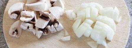 жареные огурцы с грибами. Шаг 4