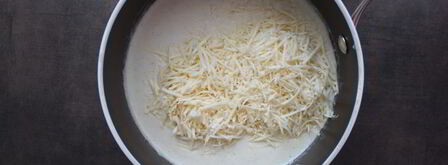 куриная печень в соусе морне. Шаг 6