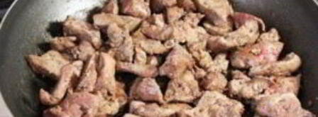 печень индейки со сметаной. Шаг 4