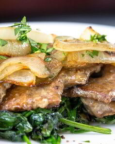 Печень по-венециански