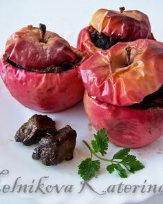 Печень в яблоке