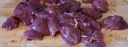 жареная куриная печень с сердечками. Шаг 4