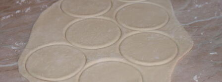 пельмени с сухими грибами и яйцом. Шаг 10