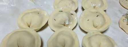 жареные пельмени с рисом и крабовыми палочками. Шаг 5