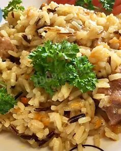 Плов из дикого риса с мясом