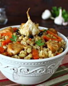 Плов из перловки в мультиварке