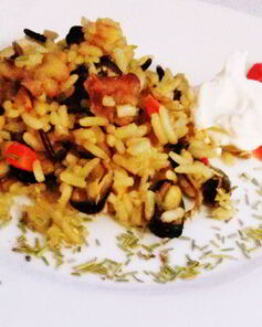 Плов с диким рисом и морскими гадами