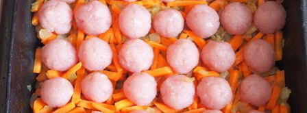 плов с фрикадельками в духовке. Шаг 9