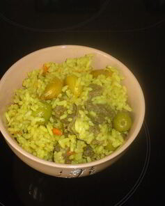 Плов с луком и оливками