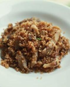 Вегетарианский плов с грибами