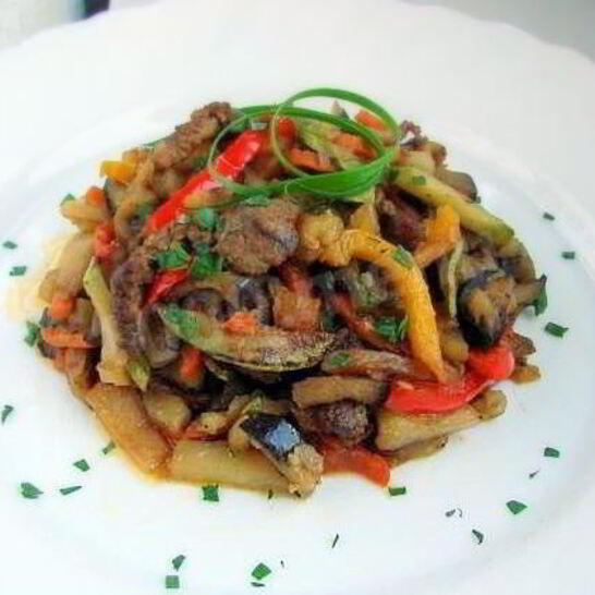 Рецепт кабачков тушеных с мясом и картошкой