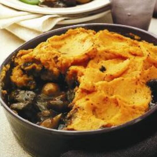 Рецепт рагу из оленины с пюре из сладкого картофеля