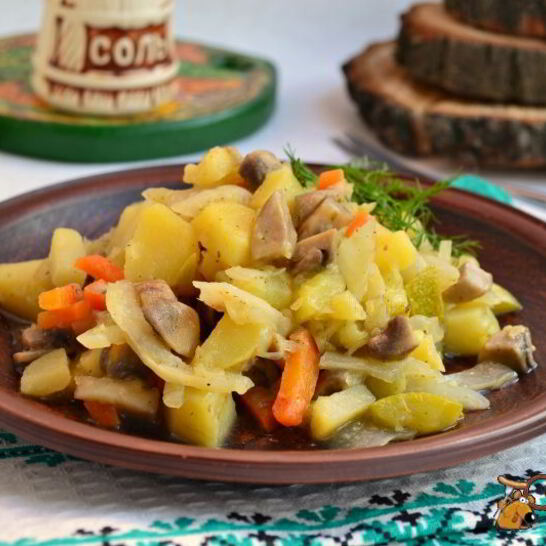 Рецепт рагу из овощей с шампиньонами в мультиварке