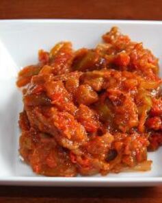 Простой рататуй с баклажанами