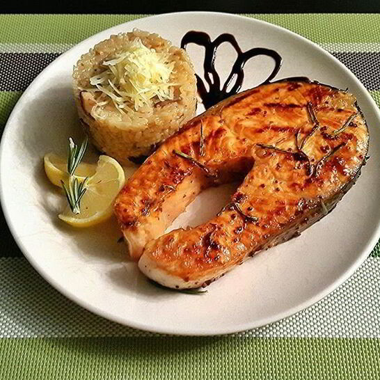 Рецепт стейков из семги и ризотто с лесными грибами и пармезаном