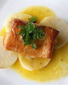 Глазированный лосось с медом и горчицей