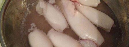 кальмары тушеные с помидорами. Шаг 4