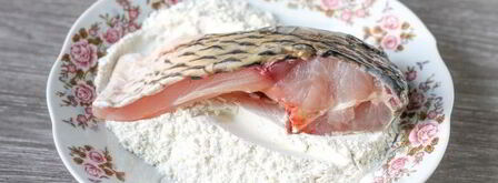 рыба тушеная в сметане. Шаг 7