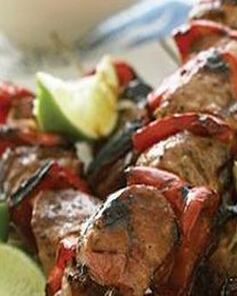 Шашлык из свинины с ананасом в гриле