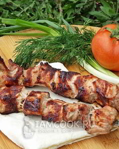 Шашлык из свинины с лимоном и луком
