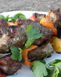 Шашлык в мятно-йогуртовом маринаде