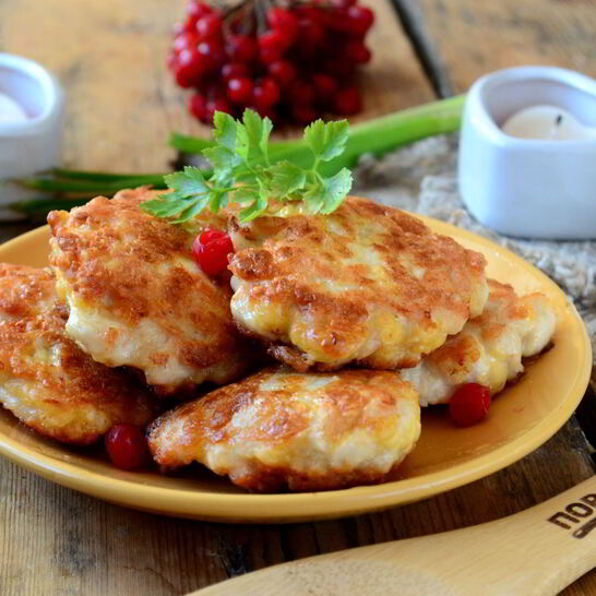 Рецепт рубленых шницелей из курицы с сыром