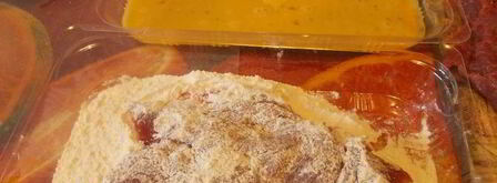 венские ореховые шницели со сливочным картофельным салатом. Шаг 4