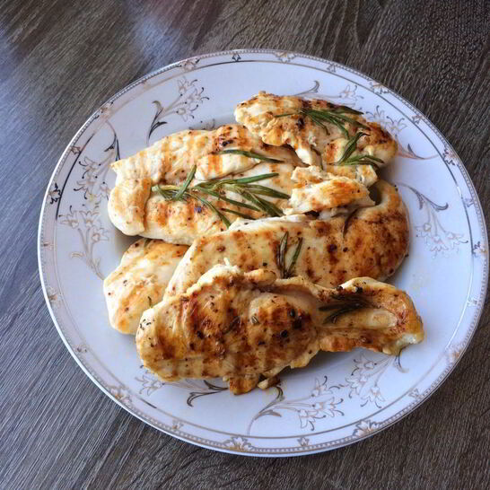 Рецепт сочного стейка из куриной грудки