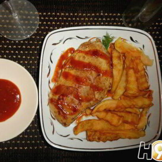 Рецепт стейка гриль с картофелем и соусом barbecue