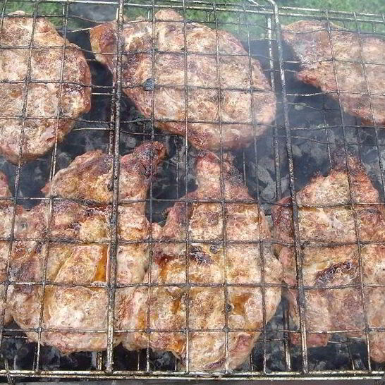 Рецепт стейка из говядины на мангале