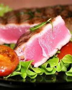 Стейк из красной рыбы