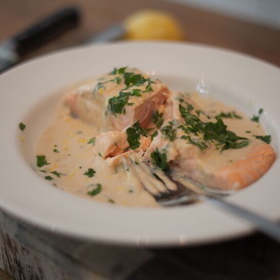 Рецепт стейка из семги в сливочном соусе