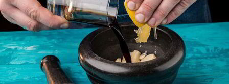 стейк лосося, запеченный с помидорами черри. Шаг 3