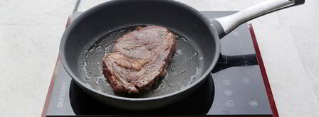 стейк с перцем и каперсами. Шаг 3